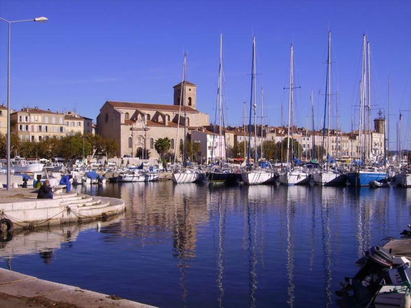 Appart. 4 Pers A 6 Kms De Cassis Avec Acces Piscine Roquefort-la-Bédoule Kültér fotó